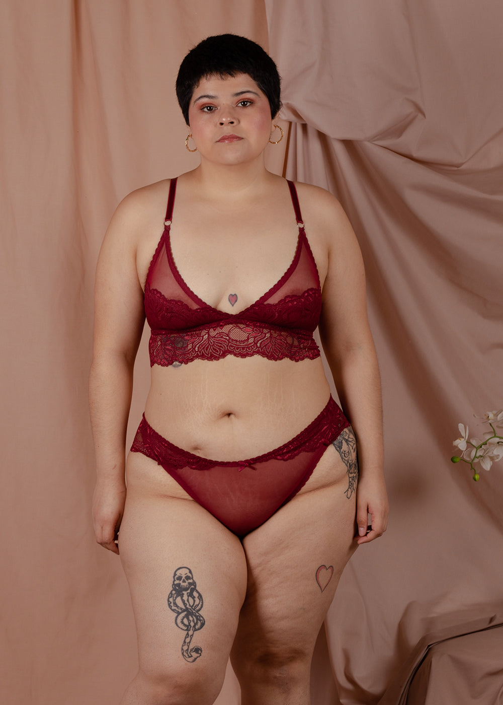 CARLOTA CONJUNTO BRALETTE CON CACHETERO